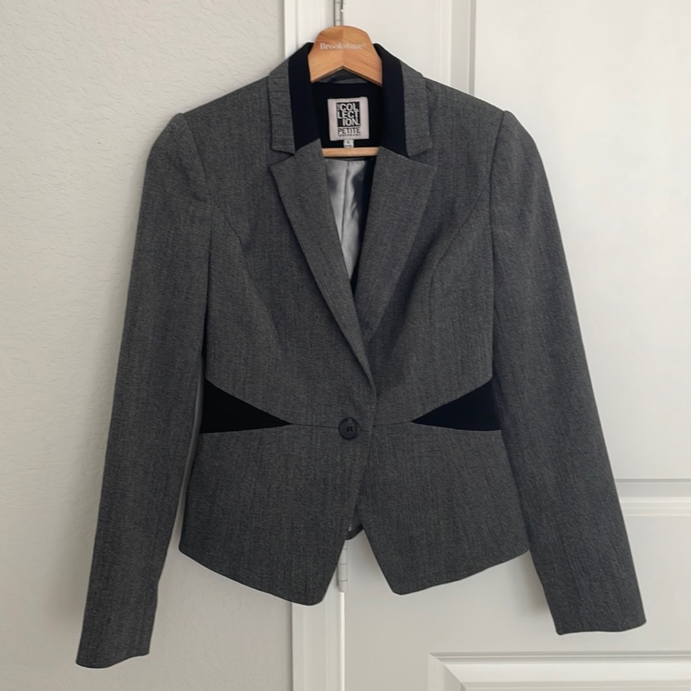 Womens 3 piece suit workwear Size 2/4 (see listing)